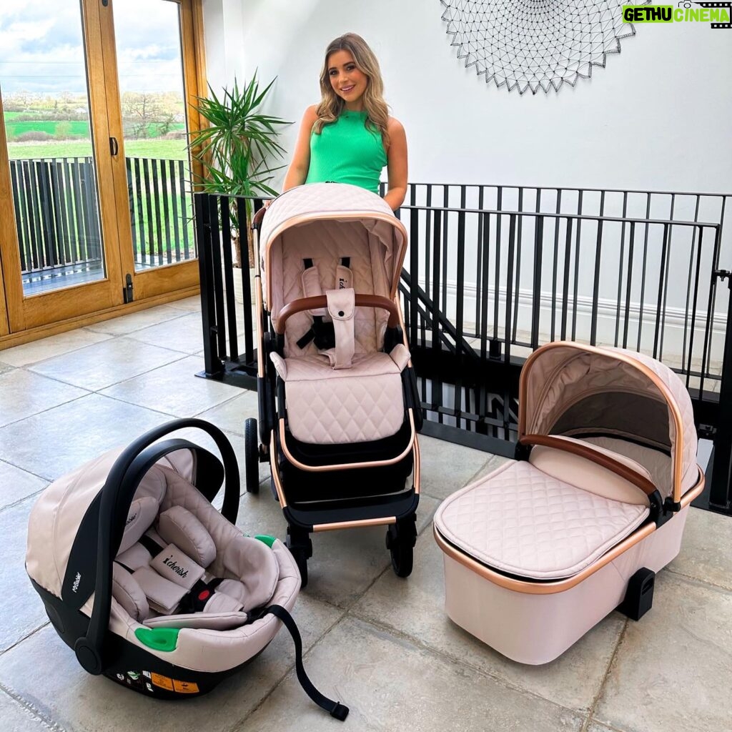 Dani Dyer Instagram - I am IN LOVE with this Travel System from my range with @mybabiieofficial 😍💖 Available Summer 2023! #ad