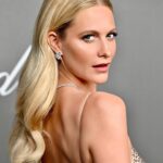 Poppy Delevingne Instagram - ✨ C A N N E S Day 2 ✨
With my @chopard family… @chopardbycaroline Thank you for having me & CONGRATULATIONS on such an exquisite couture collection. *and for bringing @robbiewilliams into our lives… see stories ✨

*Swipe right for a super sandwich, ⭐️

@ermannoscervino 
@nickyyates
@lesliedumeix.mua 
@stephanebodin 
@sundayriley