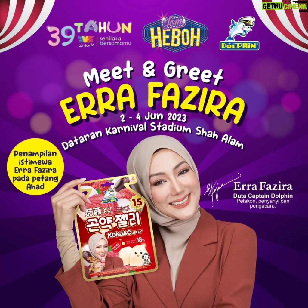 Erra Fazira Instagram - Hai semua! 👋🏻🎉

Jom temui @captaindolphin.my di Karnival Jom Heboh pada 2 - 4 Jun ini di Dataran Karnival Stadium Shah Alam.

Jangan lepaskan peluang untuk beramah mesra dengan selebriti kesayangan anda Erra Fazira pada petang Ahad. Nantikan juga kemunculan maskot Captain Dolphin dan pelbagai aktiviti menarik menanti anda..

Jumpa anda di sana! 🥳

#captaindolphin #konjacjelly #karnivaljomheboh