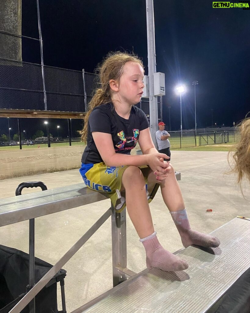 Maci Bookout Instagram - Jayde • Snacks • Sis
Not to be defined, but to be the example of a female who is empowered, fearless, progressive, and innovative; to go against the grain. 
She is tough, selfless, beautiful, AND today she is 8 years old! Happy Birthday Miss Jayde Carter!! 🥳👑💜🏋️‍♀️

#missjaydecarter #sheisnotlost #shewillchangetheworld #sheismydaughter