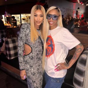 Tami Roman Instagram - Beautiful time with several beauties and a king 💛 SWIPE