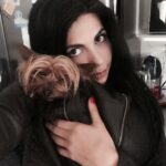 África Zavala Instagram - Te voy a extrañar Peregrina hermosa 😔siempre estarás en mi ❤️fuiste la mejor perrita del mundo.