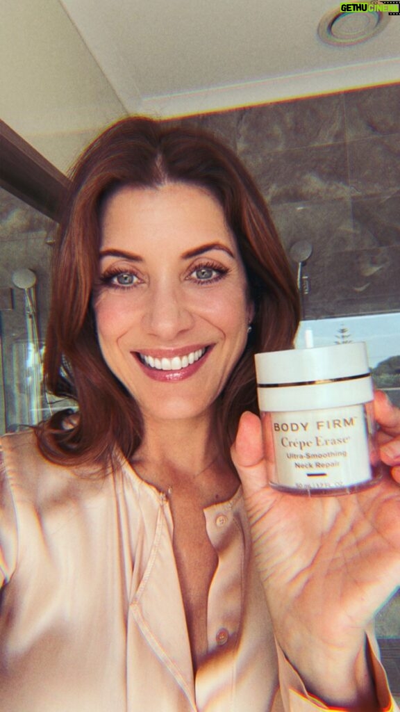 Kate Walsh Instagram - Summer is almost here my loves! ☀️ Sharing my top 3 must-haves from @CrepeErase 😍

Check it all out at CrepeErase.com at the link in my bio 💃

#SkincareGoals #CrepeErase #Sponsored