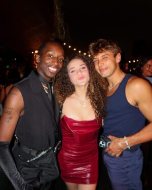 Sofie Dossi Instagram - fun night❤️
