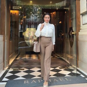 Hend Sabry Instagram - Random #paris 
@elisabettafranchi @chloe