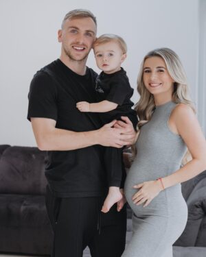 Dani Dyer Instagram - Happy Father’s Day to the best daddy I could ever ask for to our babies..
I always knew you was going to be an amazing dad when you walked into mine and santis life♡
We all love you so much and can’t wait to keep making memories.. enjoy your special day.. forever grateful for someone like you♡