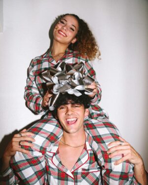 Sofie Dossi Instagram - Happy Bday to my best friend for life🤍🖤