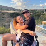 Sofie Dossi Instagram - Happy Bday to my best friend for life🤍🖤
