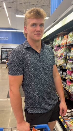 Ree Drummond Instagram - Yesterday Bryce (and his mullet) asked me if I had time to drive over to his college town to have dinner with him…oh, and take him shopping for a few apartment essentials. 😂 Of course, my answer was yes. As long as he didn’t mind visiting a few certain aisles…🤓