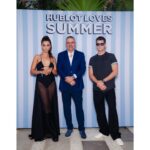 Claudia Salas Instagram - Gracias a toda la familia de @hublot por recibirnos con los brazos abiertos y empezar esta aventura de la mejor de las maneras.
Tremendamente feliz de formar parte de este equipo.

🩵

@cristina_salas_ 💄💇🏻‍♀️
@josejuan35 👗
@desireefina trabajar contigo es un regalo.
@kuranda_agencia 

#hublotlovessummer #ad