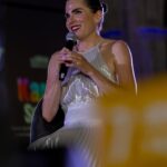Karla Souza Instagram - Imaginen el impacto que lograríamos tomándonos de la mano el cine y las artes con @onumujeresmx. Feliz de formar parte de la generación igualdad.  #GeneraciónIgualdad #nocheXigualdad 

Fotos @onumujeresmx
Foto 3 - Dzilam Méndez 
Foto 1 y 4 - Gerardo Alcocer