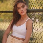 Rabia Soytürk Instagram - Hem spor hem şık ve en önemlisi bu kadar rahat hissetmek ✨
#GUESSActive ile günün temposunu yakaladım.
#LoveGUESS #işbirliği