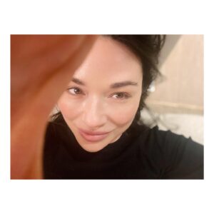 Crystal Reed Thumbnail - 202.1K Likes - Most Liked Instagram Photos