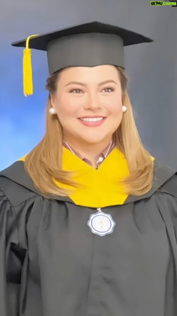 Karla Estrada Instagram - To GOD be the Glory🙏🏻

Develop a passion in Learning, 
You will never cease to grow. 

Thank you ETEEAP 
(Expanded Tertiary Equivalency and Accreditation Program. 
Sa napakagandang pagkakataon na ito na maisakatuparan ang pangarap ng katulad ko at ng nakararami na makapag tapos ng kolehiyo! 

Congratulations sa lahat ng aking mga
nakasabayan sa pagtatapos sa kursong 
Bachelor of Science in Office Administration.
 
#philippinechristianuniversity 
#edukasyonparasalahat