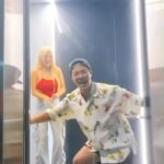 Soyou Instagram – 💃동네 친구와도 신나게 ALOHA~🕺 with #강남 @kangkangnam #소유 #SOYOU #ALOHA #알로하 #ALOHAchallenge #알로하챌린지