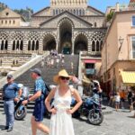 Sarah Michelle Gellar Instagram - A day in #Ravello and #Amalfi. (With the greatest tour guide Roberta from @tourguidenaples ) Also how did I just learn about a #lemonspritz