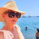 Sarah Michelle Gellar Instagram - A day in #Ravello and #Amalfi. (With the greatest tour guide Roberta from @tourguidenaples ) Also how did I just learn about a #lemonspritz