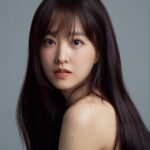 Park Bo-young Instagram - 🖤

📸 @ahnjooyoung_ 
👗 @with.hyunkyoung 
💄 @b_joeun 
💇‍♀️ @hearts_ahnhongmoon_