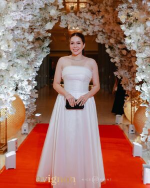Julia Montes Instagram - So proud of @avignonclinic @christophercachuela @sy.benedict ❤️❤️❤️