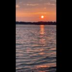 Katherine McNamara Instagram - Ran away to be a river rat… 🤍🚤🦋
