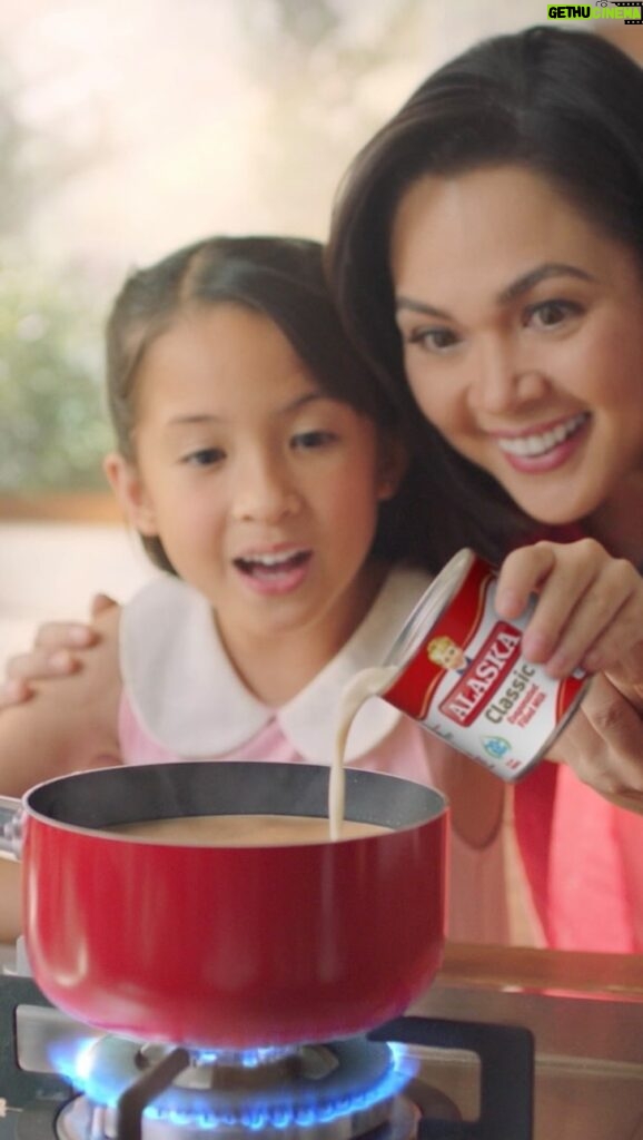 Judy Ann Santos Instagram - We can finally share that we’re now part of the growing family of Alaska Milk Corp! Thank you to our dear clients for the trust. ❤️🤍 

Kaya naman, i-level up na ang pritong ulam by adding sustansyaYUM gravy made with Alaska! #AlaskaSustansyaYUM