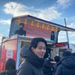 Han Hyo-joo Instagram - 봉석이 엄마
최연소 수석 안기부 요원 이미현
김두식씨
엄마 옷 입은 봉석이
퇴근길
인천 앞바다의 반댓말은 인천엄마다 
그 해 벚꽃 🌸

#MOVING