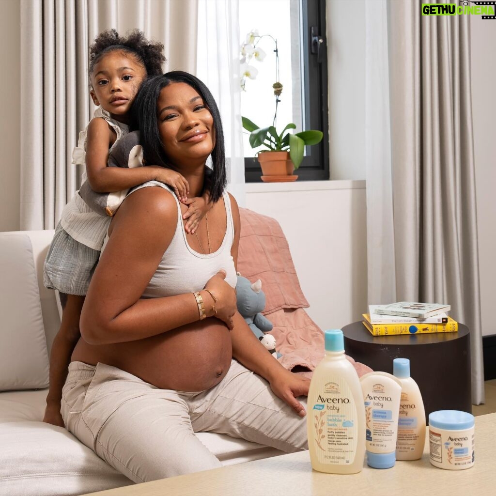 Chanel Iman Instagram - Eczema care has been a huge part of my daughter Cassie’s daily routine, so much so that “itchy” was one of her first words. I’m proud to be an ambassador for @AveenoBaby and tell you more about her eczema journey. #AveenoBabyPartner
 
Little things have a big effect on her sensitive skin. For example, the ocean can irritate it, and when it comes to her clothes and bedding – I wash everything separately, with no fragrances whatsoever, so she can dress and sleep comfortably. Despite eczema being the 2nd most common skin condition affecting the Black community, there’s still work to be done to address the issues of representation and underdiagnosis on skin of color.
 
Join me in sharing your child’s eczema journey with Aveeno® Baby and receive a free Eczema Therapy Nighttime Balm and educational booklet. To enter:
• Use the hashtags #EczemaEquality and #FreeProduct in your post’s caption.
• Tag @AveenoBaby on Instagram or @AveenoBabyUS on TikTok.
• Any child featured in bath/water must include adult supervision.
• No nudity from waist down.
• Must not contain trademarks/logos or anything owned by other parties.
US  18, must be child’s parent/legal guardian, see terms at https://www.aveeno.com/eczemaequalityterms, while supplies last.