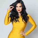 Scarlet Ortiz Instagram - Scarlet Ortiz @ortizscarlet reina de los protagónicos

Les dejamos las fotografías del increíble reportaje de nuestra portada en la segunda edición ✨️ 

Photos by: @josematafotografia junto a @bysamcourt 
Dressed by: @byefrainmogollon 

Léenos y sé parte de lo icónico 🖤

#CLXICONS #onthecover #Magazine
