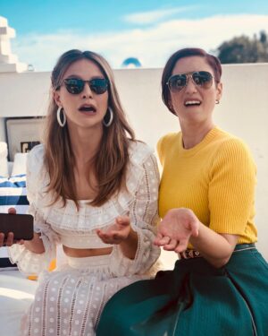 Melissa Benoist Instagram - 🤷‍♀️ @chy_leigh