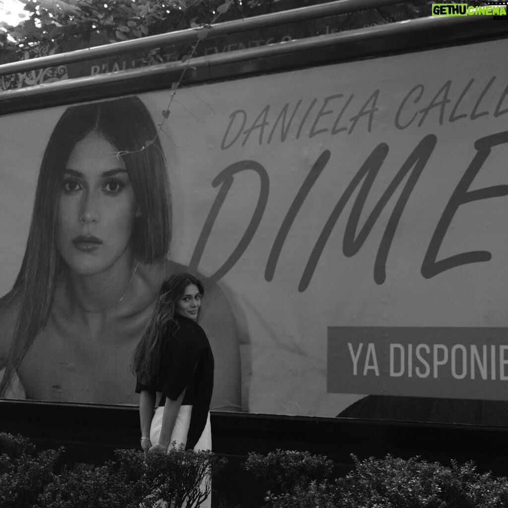 Daniela Calle Instagram - En todo Mexico 🏹

Y yo así ❤️‍🔥