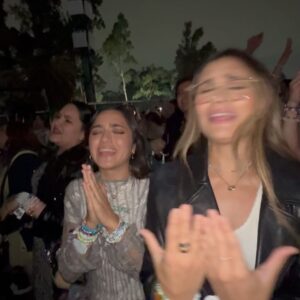 Daniela Calle Instagram - Los que me conocen saben lo que me soñaba con ir a ver a Taylor Swift 

Los que me he encontrado estos meses saben que sólo hablaba de la noche de anoche. 

Y los que se han montado en un carro conmigo saben que Eras Tour era mi playlist designada. 

❤️‍🔥🥹✨