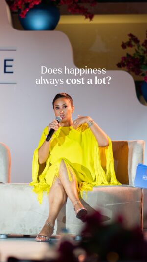 Hend Sabry Instagram - Discover the wisdom shared by @HendSabri, advocating for the liberation of our emotions and the importance of embracing the full spectrum.
Watch the full episode from link in bio. 
#TheLighthouse #BeTheLight #MountainView #ExperienceHappiness