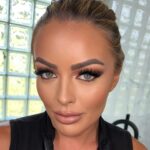 Mandy Rose Instagram - Love love love this glam 🔥 @beautybysharell 

&& also can’t get over how amazing my skin has been from my skincare line @amarose such a game changer!! 👏🏼
Also thanks to my girl @theaestheticspecialist when that tox kicks in! 😍😘