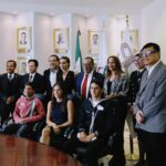 Karla Souza Instagram - Gracias por este reconocimiento CODEME y La Fundación de Azul Almazán. Es un honor para mi recibir este reconocimiento junto a tantos deportistas mexicanos. Son para mí una gran inspiración.
¡Sigamos impulsando el deporte mexicano! 

De nuevo muchas felicidades @randalwillars @diegoballezaoficial por su medalla de bronce en la Super Final de plataforma de 10 metros del Mundial de Clavados de Berlín.