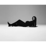 Chanel Iman Instagram - My Collab with @bumpsuit is out NOW . Im proud to be first #bumpsuiticon and the face for their newest campaign . Throughout my entire pregnancy I have lived in all of their pieces from every collection. 🙌🏾My girl @nictrunfio is killing it ❤️#momsupportingmoms #bumpsuit 🤰🏽💪🏽