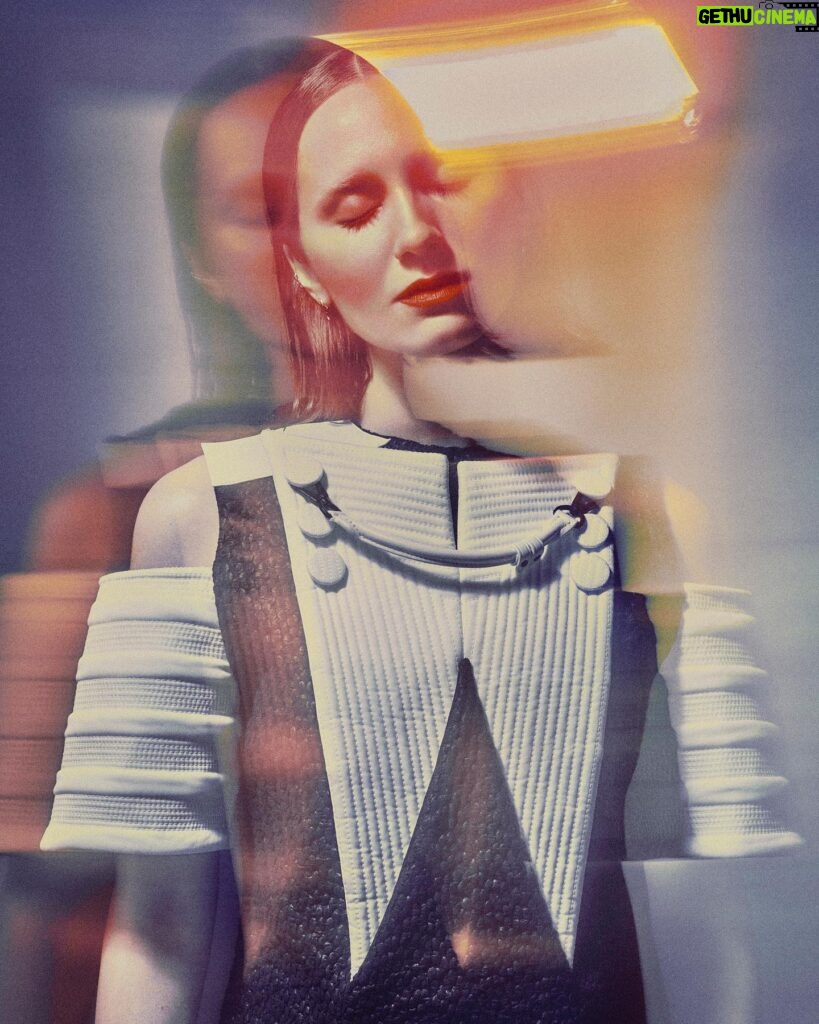 Maude Apatow Instagram - POP MAG shot by queen @elizavetaporodina 🔮🧡