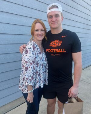 Ree Drummond Instagram - Everyone please wish my son Woody Harrelson a happy birthday! Loved seeing you today, son!! ❤️