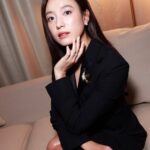 Han Hyo-joo Instagram - #TiffanyAndCo #TiffanyOmotesando #TiffanyPartner

💎