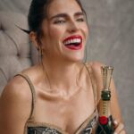 Karla Souza Instagram - ¡Un brindis por un fin de semana rodeada de amigos y colegas! #toastwithmoet