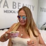 Susana Vieira Instagram - Sendo feliz no @tonyabeautymiami 💖