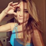 Sherlyn Instagram - Me dicen que por que ya casi no subo fotos sola, la verdad para mi las redes son una forma de compartir lo más lindo de mi vida, lo que me hace sentir más orgullosa y más feliz, por eso mis fotos ahora casi siempre llevan 2 sonrisas en lugar de 1 sola! 
Btw creo que esta es la mejor etapa de mi vida hasta ahora! 
Mi vestido hermoso de @pinkapple_dresses