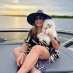 Susana Vieira Instagram - Pôr de sol, cachorrinha Chanel, amigos,  niver do Rodrigo e saúde!!!! ☀️☀️☀️