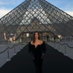 Georgina Amorós Instagram - A very special soirée at the Louvre @lancomeofficial 🖤 #LancomexLouvre 

Grateful for this beautiful dress by @redondobrand 🌹
Makeup @boscomontesinos