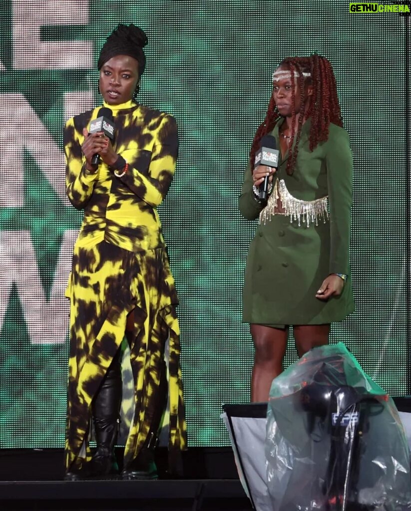 Danai Gurira Instagram - I can’t quite describe the powerful feeling being with fellow global citizens on Saturday gave me. Everyone in attendance at #GlobalCitizenFestival was united to see the end of extreme poverty across the globe. Global Citizens like you and me have taken over 3 million actions, including monumental pledges to prioritize human rights for women and girls, an area near and dear to my heart. There are still millions of people who need help in this fight, and it is imperative that we amplify this mission with as many as we can.

It was so great to announce the progress of the pledge made by #Verizon to help young students have the tech they need to learn at the highest level with the CEO of Verizon @hansvestberg and the outstanding eighth grade Verizon Innovative Learning students Angie and Naoki.

It also was incredible to share the stage with Ineza Umuhoza Grace— an astounding young Rwandan female environmentalist who has made real and powerful strides to hold world leaders accountable for the carbon footprint they create. On stage she called for climate action and announced youths' demands ahead of @cop28uaeofficial launched by @lossanddamageyouthcoalition. Be sure to sign her petition that insists on taking the burden off of more vulnerable nations and giving it to the nations that create the largest negative impact on the environment: https://www.globalcitizen.org/en/action/cop28-demands/

Let's keep using our collective voices to highlight these issues and face them as a global community, together.