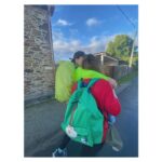 Claudia Salas Instagram - 1. Compañera de vida, de camino y de todas las veces que me he tropezado.
2. Hogar. (En mayúscula y negrita)
3. Laia hace unas fotos increíbles.
4. Laia hace una fotos…
5. Laia hace…
6. El camino te da lo que necesitas (gracias Ruth).
7. Mi vida en una foto. Literal. 
8. Gracias a Elena, una trabajadora que sin conocerme me ayudó a terminar todos los “check” de mi lista.
9. Sueño, frío y ganas.
10. Los ojos con los que la miro. (Laísmos a parte).

No se pueden poner más fotos y las que no están me las guardo para mi y para todas las zapas de caña alta y baja que caminaron conmigo. Incluso los que no dejaban huella.