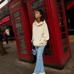 Claudia Salas Instagram - Londres ha sido exprés pero oye, saboreada hasta la última gota.
Al final un viaje es una experiencia y la experiencia la hacen las personas. Gracias a la familia de @beefeatergin_es por regalárnosla y mostrarnos la otra cara de la ciudad. 
Y a todos los descubrimientos que me llevo conmigo. Salud y por más.
#Beefeater #BeefeaterLondon 
Disfruta de un consumo responsable. 40º

❤️