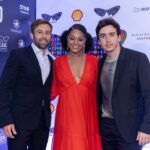 Juliana Alves Instagram - Noite de Tapete Vermelho para exibição de “O sequestro do voo 375” no @festivaldorio 

Foi incrível assistir junto com o público e sentir que nosso filme encantou tanta gente. Foi aplaudido vários vezes durante a exibição. 
Roteiro, produção, direção e elenco espetaculares! Que orgulho! 
A estreia promete! Dezembro é logo ali 👀🛩️✈️

#festivaldorio #sequestrodovoo375