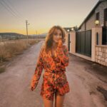 Rabia Soytürk Instagram - Güneşi batırdık/mı ?