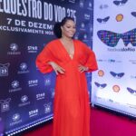 Juliana Alves Instagram - Noite de Tapete Vermelho para exibição de “O sequestro do voo 375” no @festivaldorio 

Foi incrível assistir junto com o público e sentir que nosso filme encantou tanta gente. Foi aplaudido vários vezes durante a exibição. 
Roteiro, produção, direção e elenco espetaculares! Que orgulho! 
A estreia promete! Dezembro é logo ali 👀🛩️✈️

#festivaldorio #sequestrodovoo375