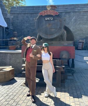 Fabiola Guajardo Instagram - So long kinga Bowser! 🍄⭐️🪶
@universaldestinationslatino